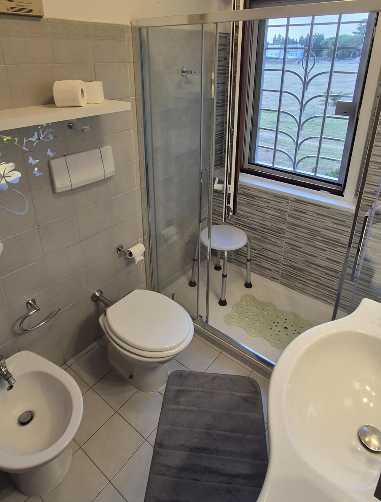 Eur Fenix Apartment Free Parking Family روما المظهر الخارجي الصورة